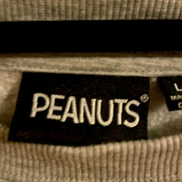Peanuts Gang Sweatshirt - Picture 4 of 4
